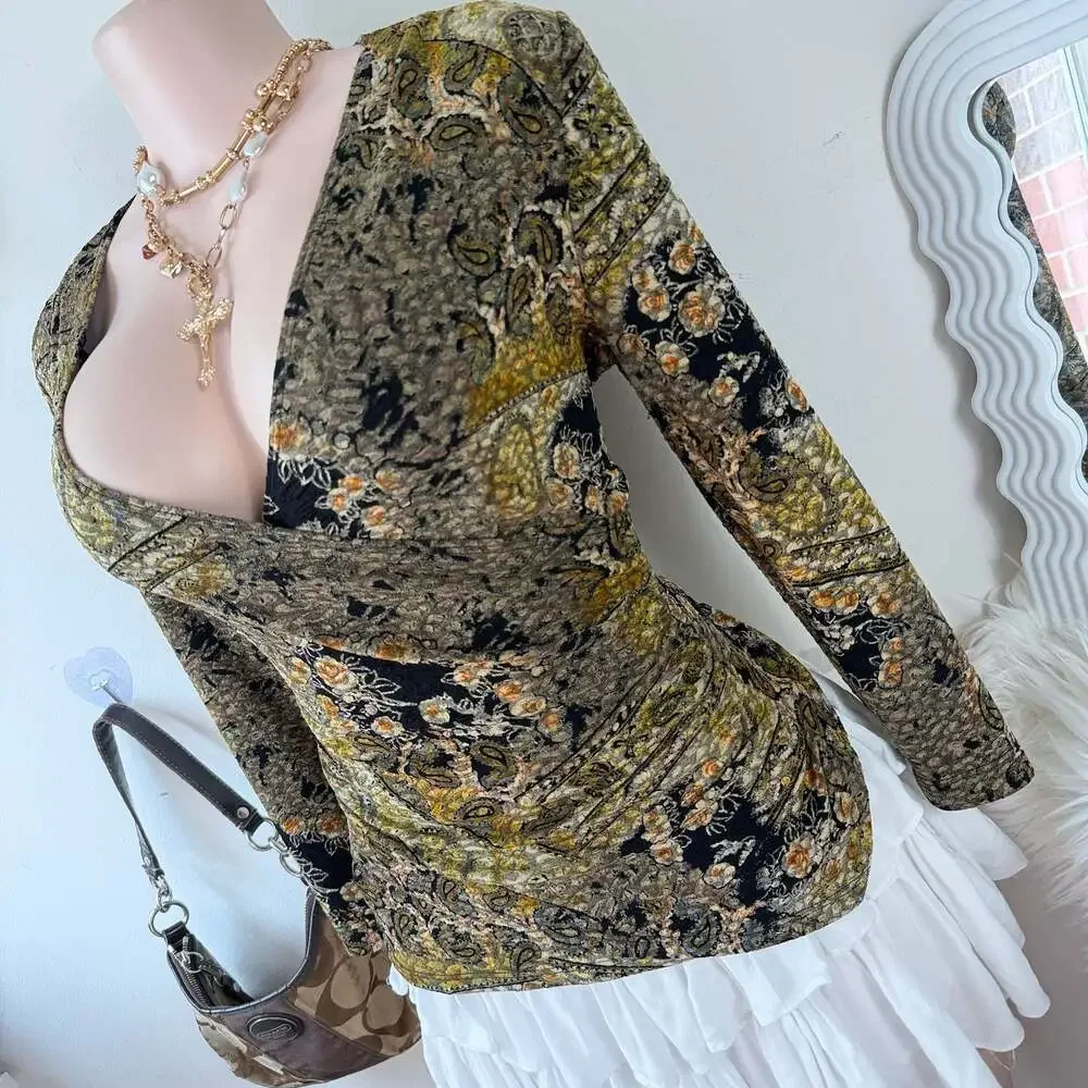 Vintage Whimsy Paisley Floral 3/4 Sleeve Ruched Wrap top